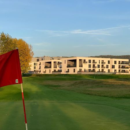 Greenbay Golf Apartments Trenčín Dış mekan fotoğraf