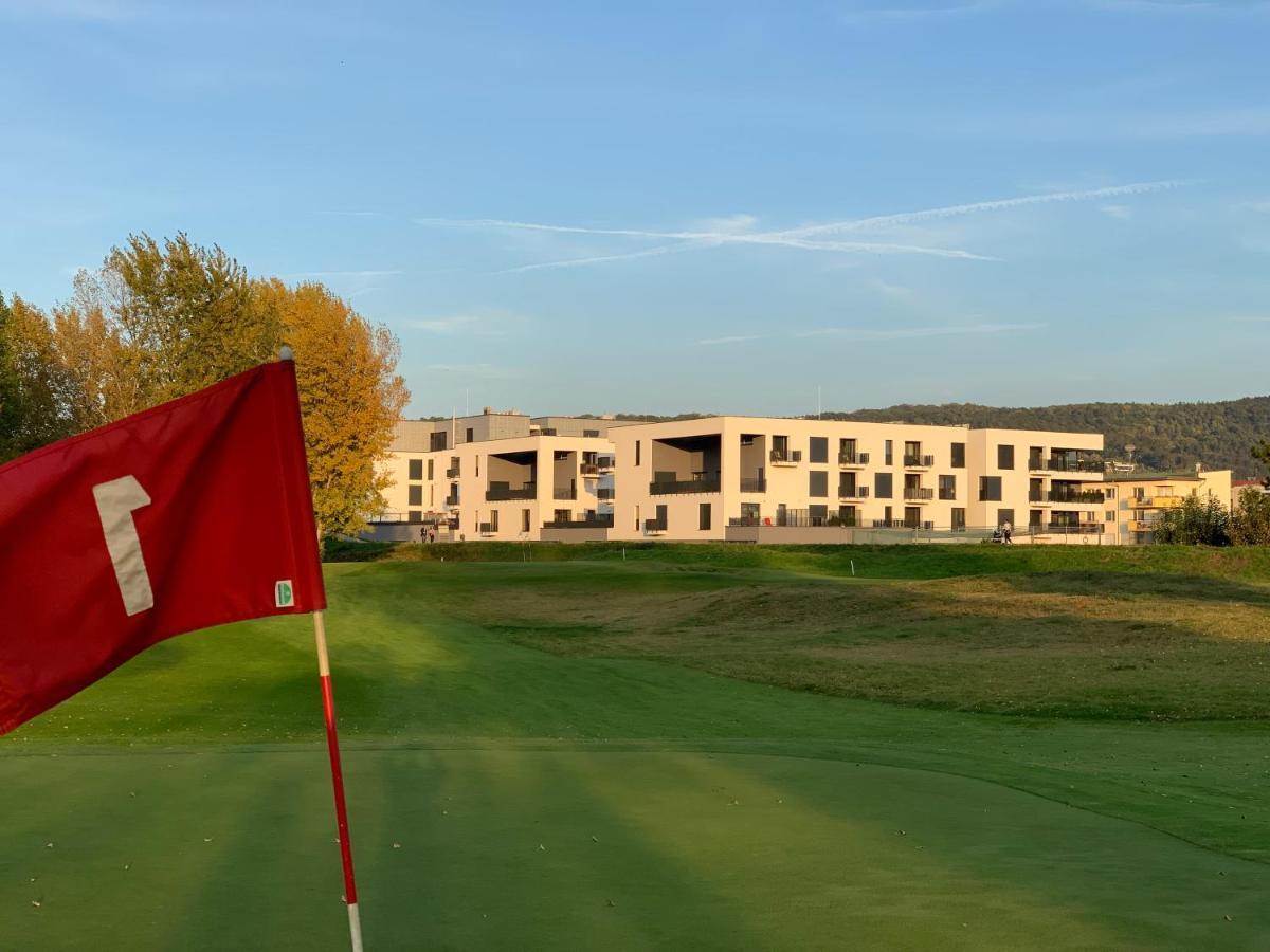 Greenbay Golf Apartments Trenčín Dış mekan fotoğraf
